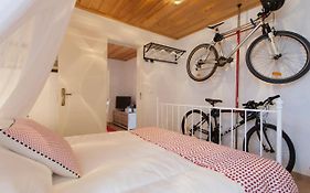 Alfama Charming Apt With 2 Free Bikes By Timecooler